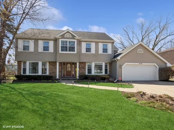 4121 Yorkshire Ln, Northbrook, IL 60062