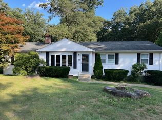 404 River Rd, Hudson, MA 01749