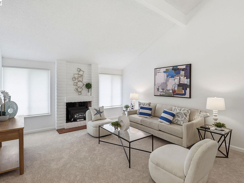 1st image of 2485 Wexford Ave