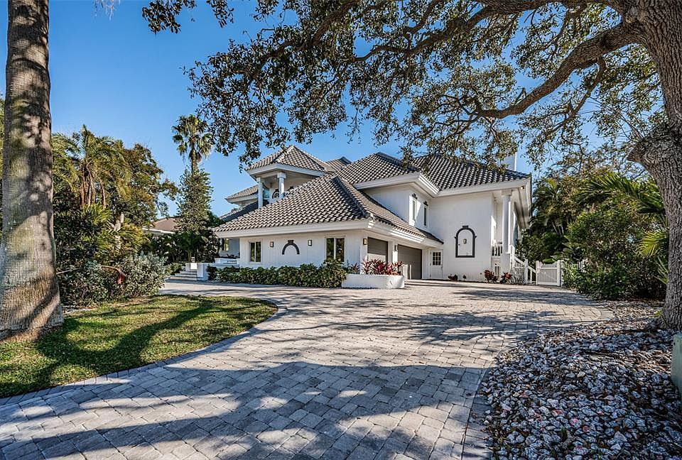 5212 62nd Ave S, Saint Petersburg, FL 33715 | MLS #TB8472517 | Zillow