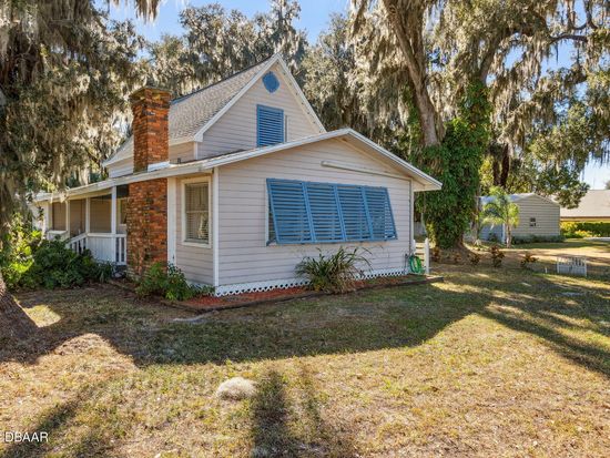 235 Port Comfort Dr E, East Palatka, FL 32131