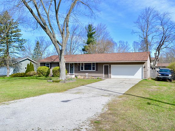 2nd image of 14741 Venessa Ave
