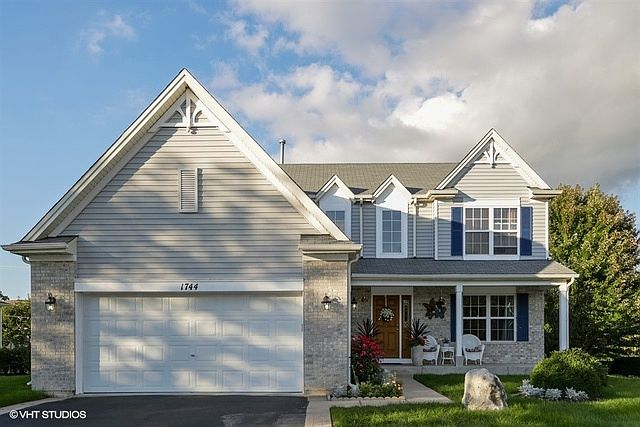 1st image of 1744 Apple Valley Dr