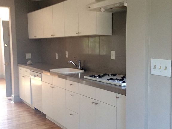 Kitchen newly remodeled