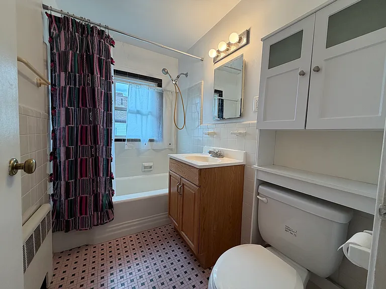35 Rose Ave #35 — Photo 8