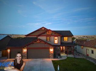 981 Meadowlark Dr, Douglas, WY 82633