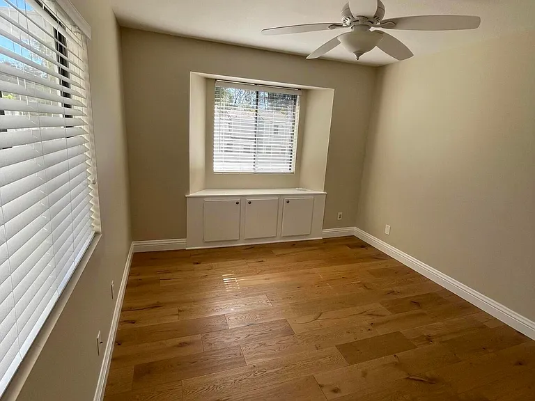 1174 S Westlake Blvd #E — Photo 8