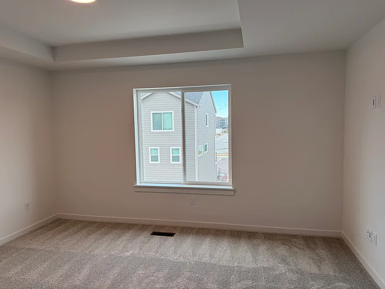 10748 Lewanee Point — Photo 6