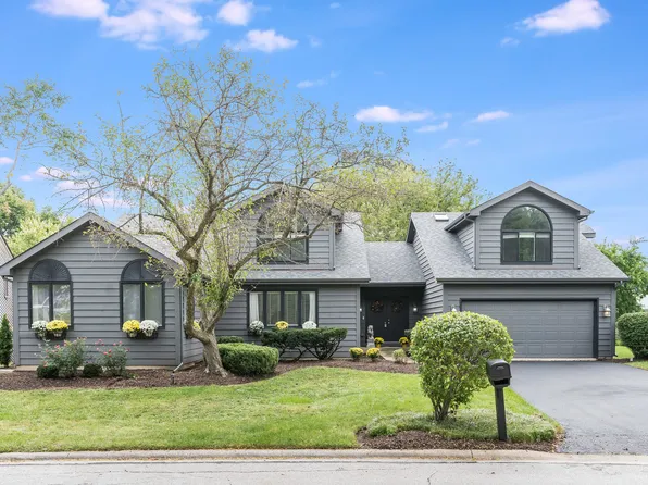 1923 Hillside Ln, Lisle, IL 60532