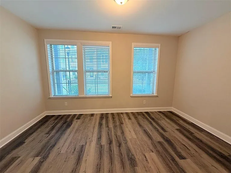 4995 Shay Town Ln — Photo 5