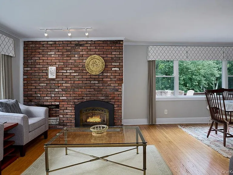 116 School House Ln — Photo 13
