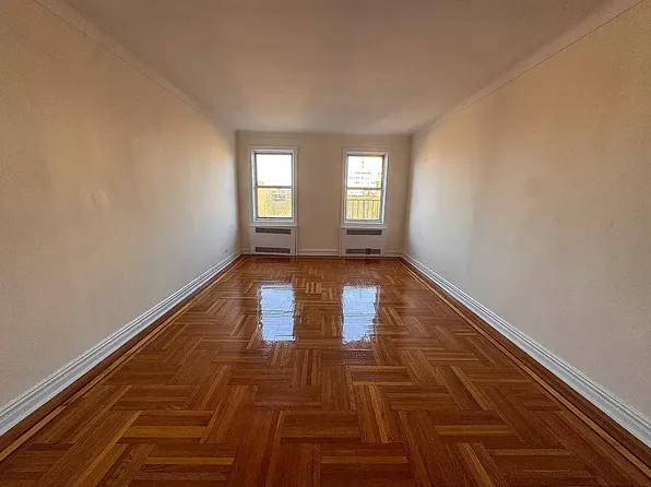 1825 Riverside Drive 3Z image 3 of 6