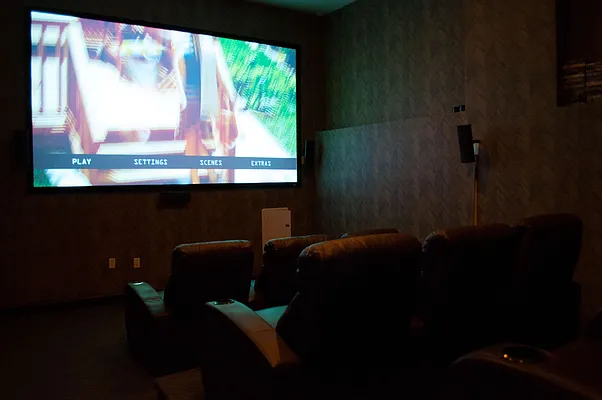 Rented by Manhattan Management LLC | media 48