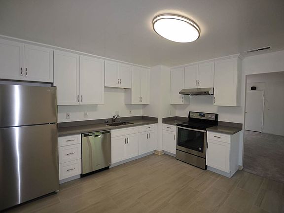 2nd image of 20461 John Dr APT 3