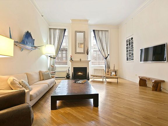 2nd image of 121 W 20th St APT 3A