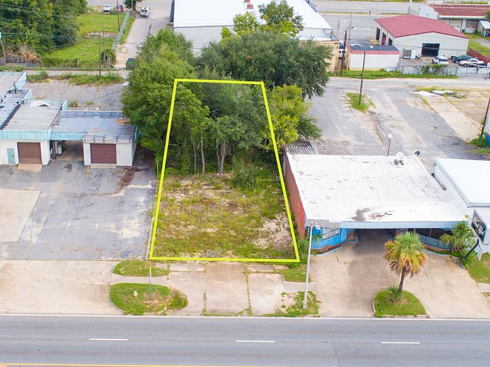 2nd image of 829 W Oglethorpe Blvd