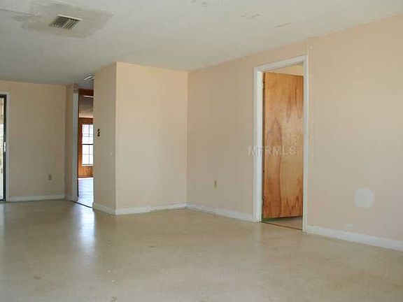 2nd image of 1736 Dana Pl
