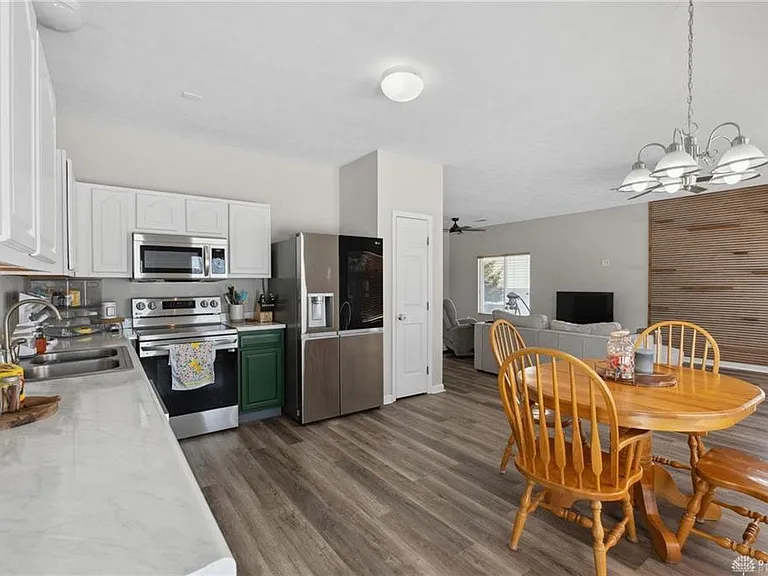 10086 N Cliff Swallow Ct — Photo 9