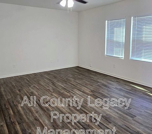 3rd image of 4421 Kendrick Cir