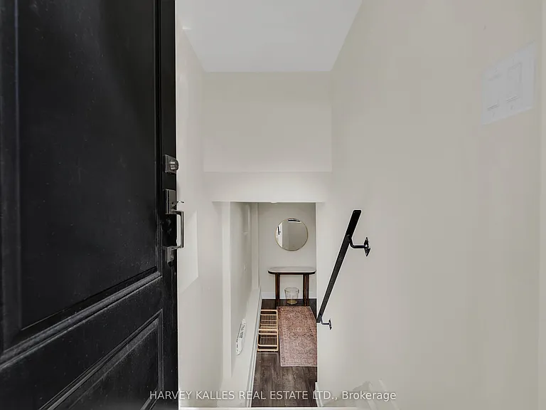 692 Richmond St W #3 — Photo 4
