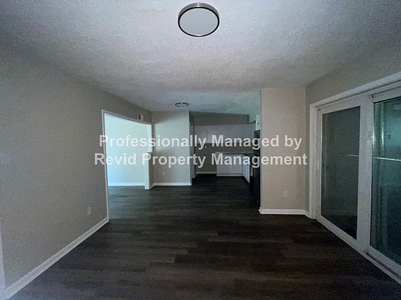 4th image of 2763 Dalewood Ave