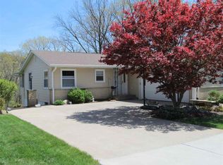 3606 44th St, Moline, IL 61265