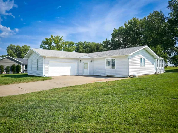 801 S Oak St, Tilden, NE 68781
