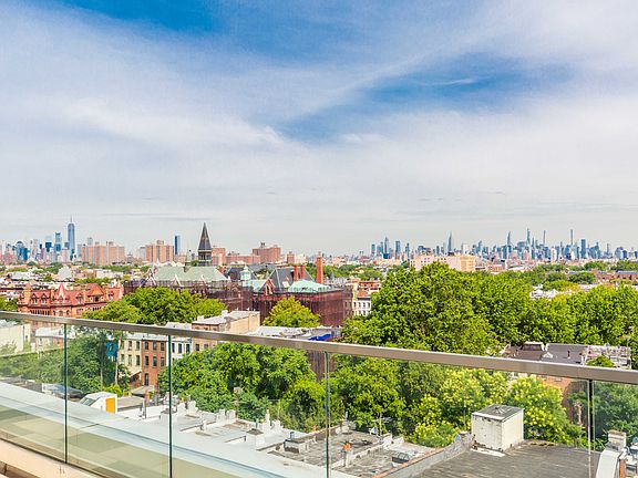 3rd image of 1328 Fulton St #Penthouse 103
