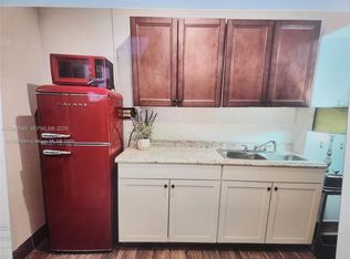 2251 NW 87th Ter, Pembroke Pines, FL 33024
