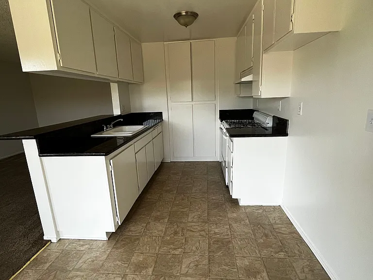 4141 Rosecrans Ave — Photo 11