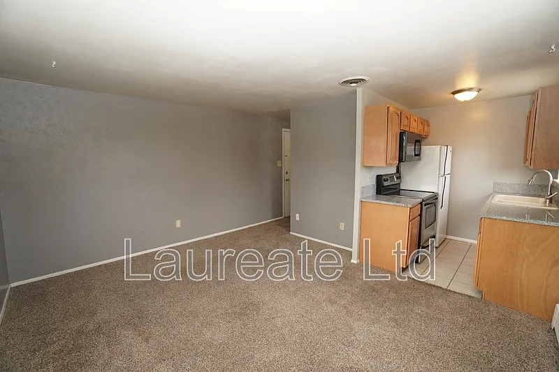 1 bed, 1.0 bath, 470 sqft, $950 — Photo 4