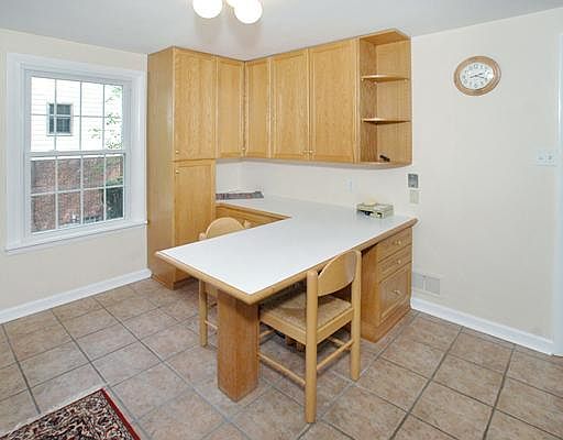 4th image of 212 Falconhurst Dr
