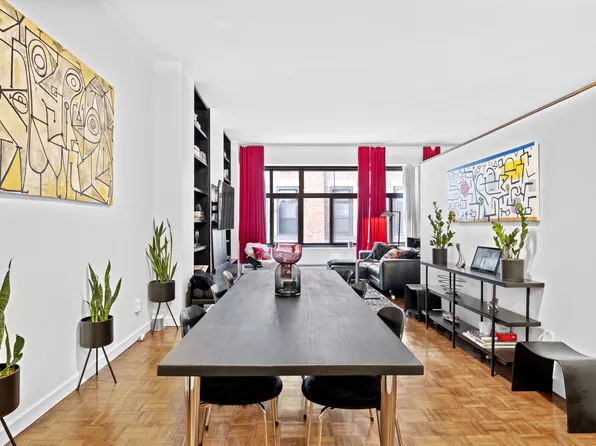 529 West 42nd Street image 2 of 6