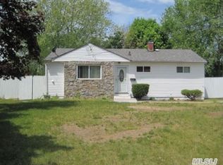 2806 Kane Ave, Medford, NY 11763