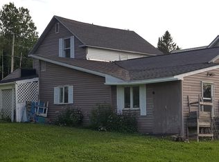31 Lake St, Stockholm, ME 04783