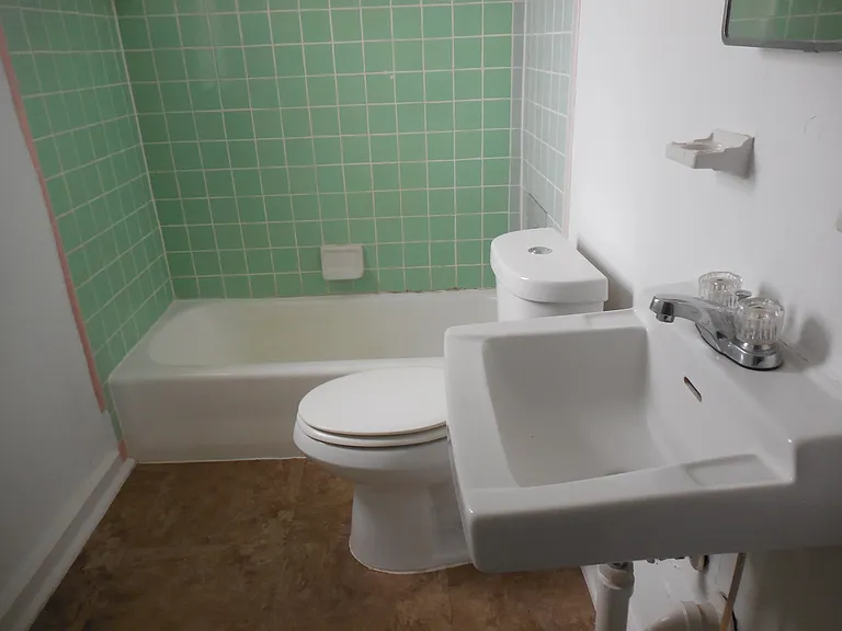 701 W Yandell Dr #12-1 — Photo 17