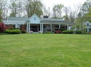 2 Mile Rd, Suffern, NY 10901