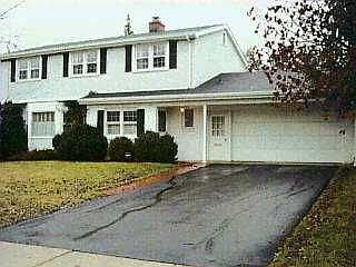 2nd image of 895 Bexley Dr