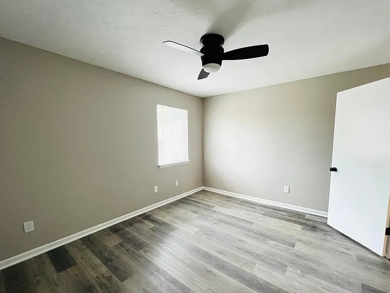 2824 Snow Rd — Photo 6