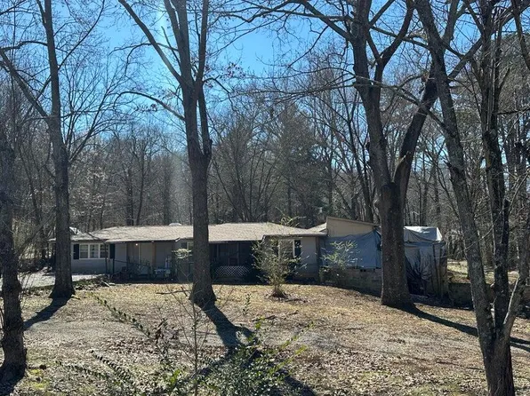 860 Weeks Dr NE, Cleveland, TN 37312