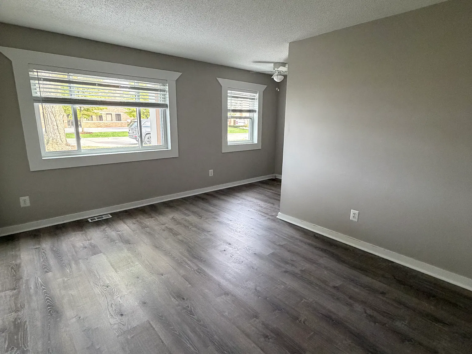 1 bed, 650 sqft, $995 — Photo 3