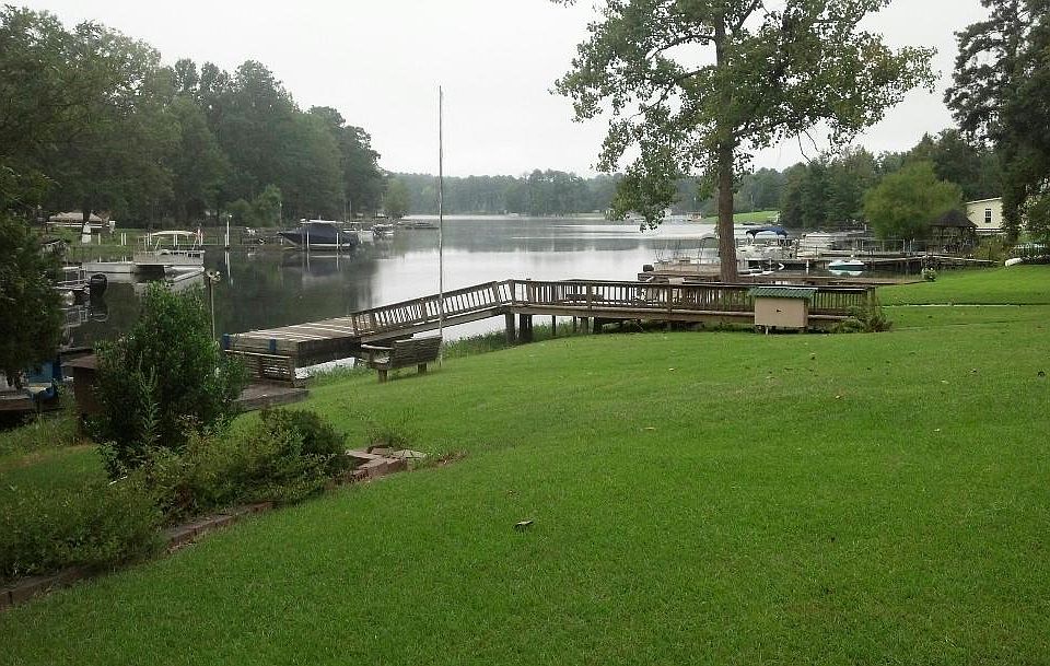 VEIW TOWARDS DREHER ISLAND