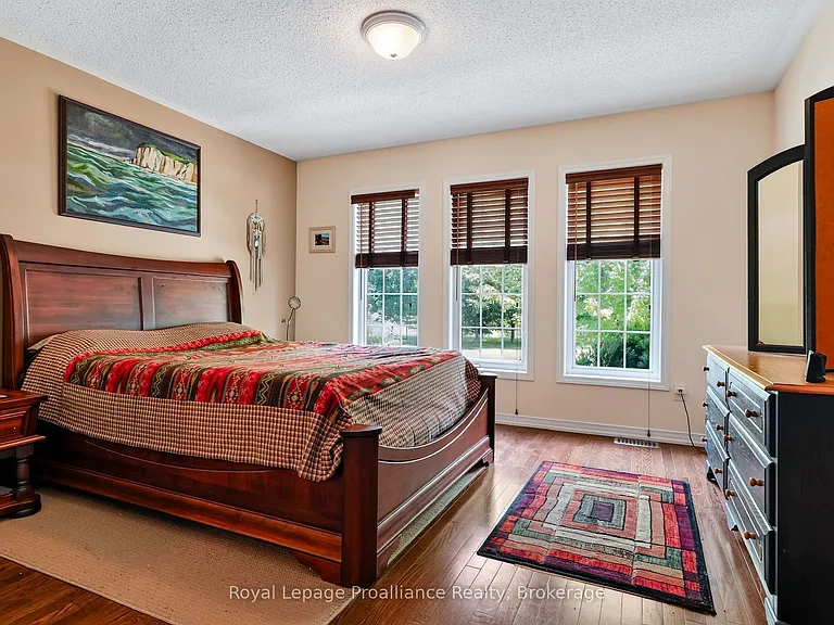 835 Charles Wilson Pkwy — Photo 15