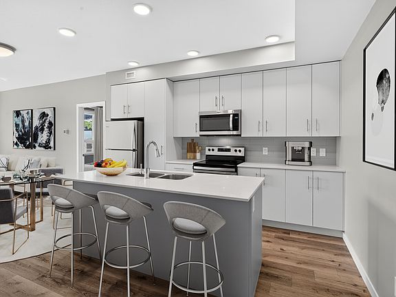 3rd image of 333 Drysdale Blvd