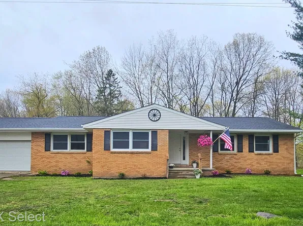 3750 Haynes Rd, Stockbridge, MI 49285