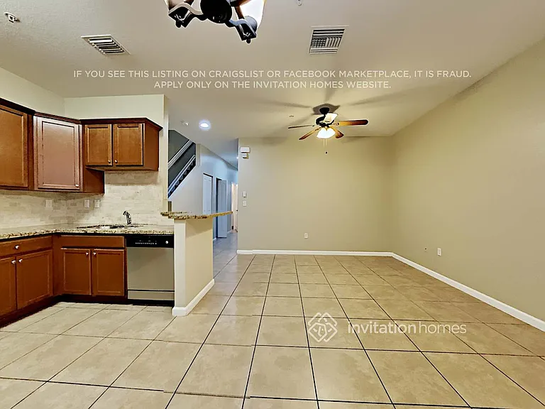 167 SW 7th Ct — Photo 6