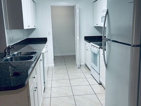 4th image of 11701 Royal Palm Blvd #3-104
