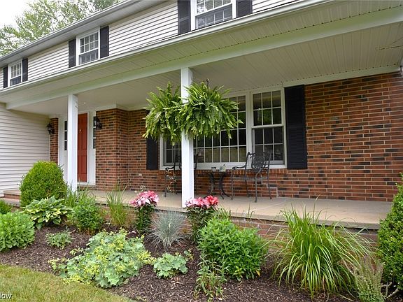 2nd image of 37375 Windy Hill Ln