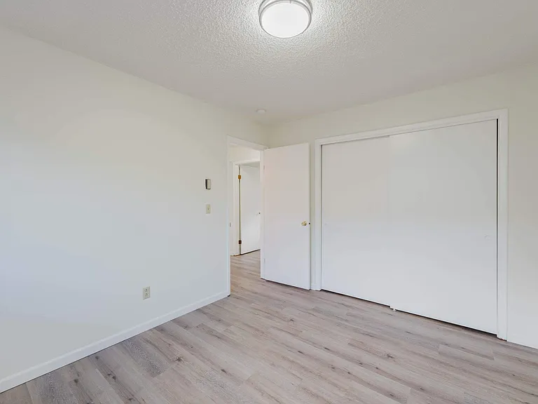 3816 F St #3816 — Photo 10