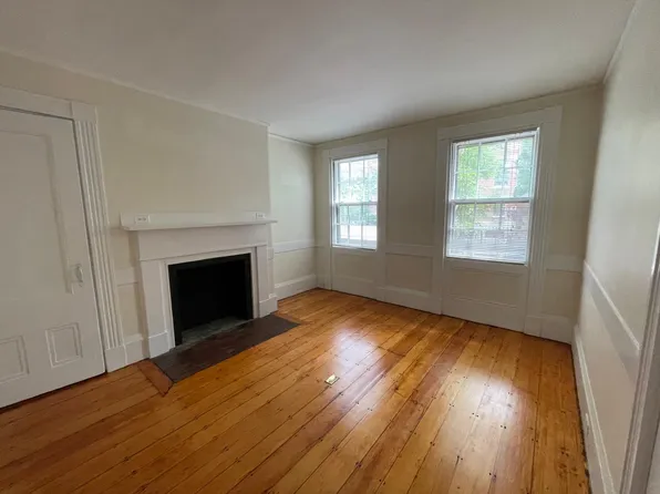 25 S Russell St #1, Boston, MA 02114